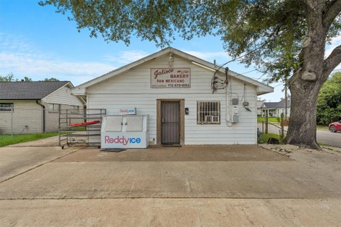 Homes For Sale - 2915 Kashmere Street<br/> Houston, TX 77026