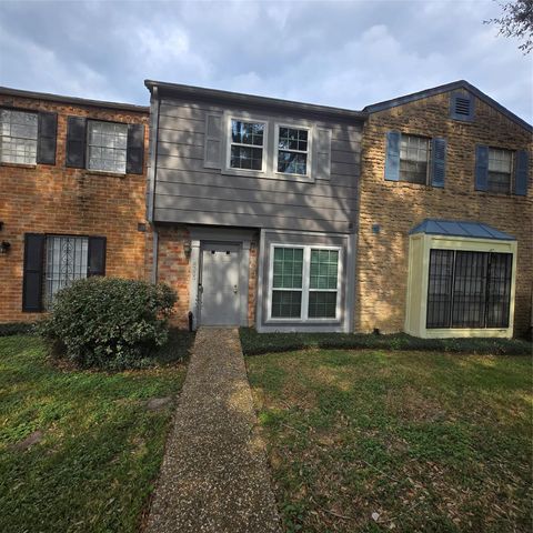 Photo of 8355 Nairn Street, Houston, TX 77074 (MLS # 8408502)