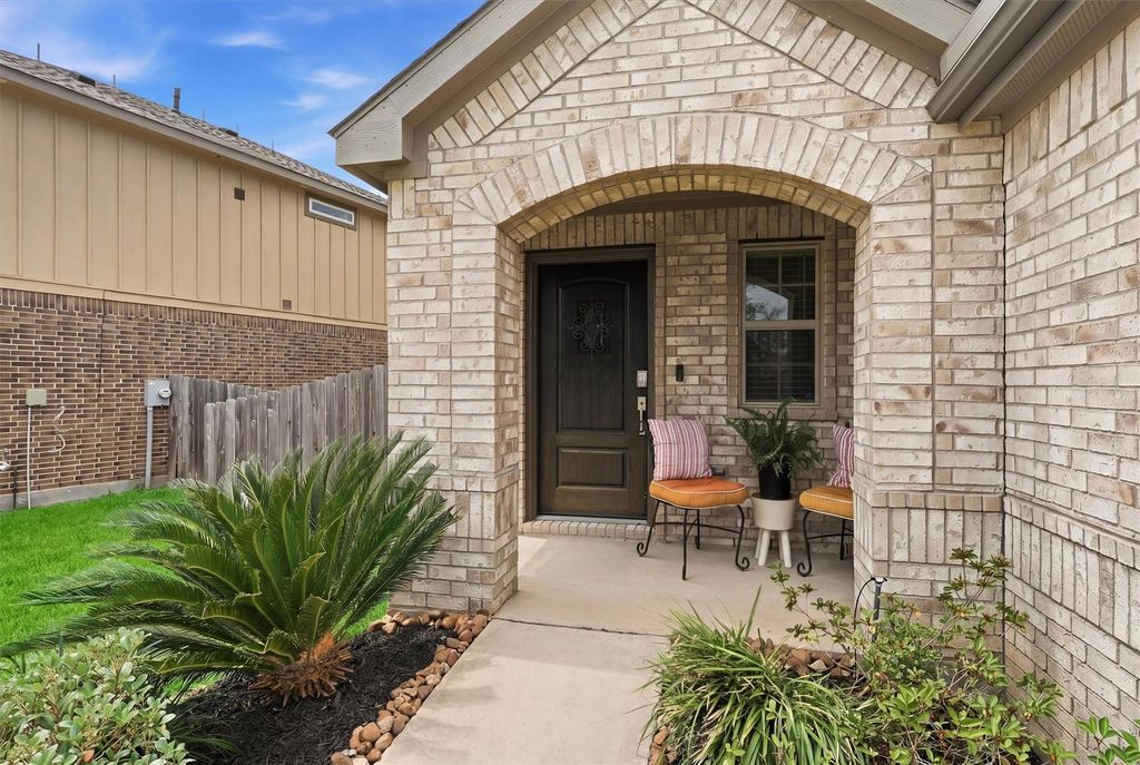 Photo of 18830 Amaro Hills Drive, New Caney, TX 77357 (MLS # 96781262)