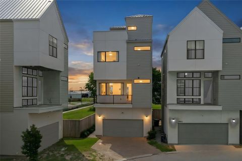 Photo of 2851 Decker Place, Houston, TX 77003 (MLS # 39070788)