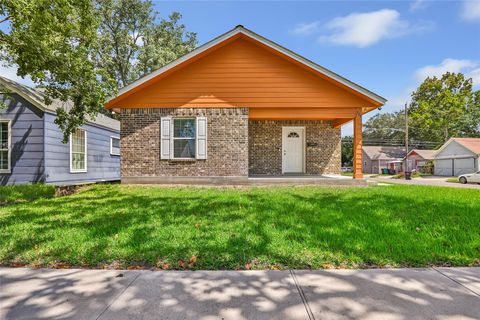 Photo of 520 E Defee Avenue, Baytown, TX 77520 (MLS # 6336454)