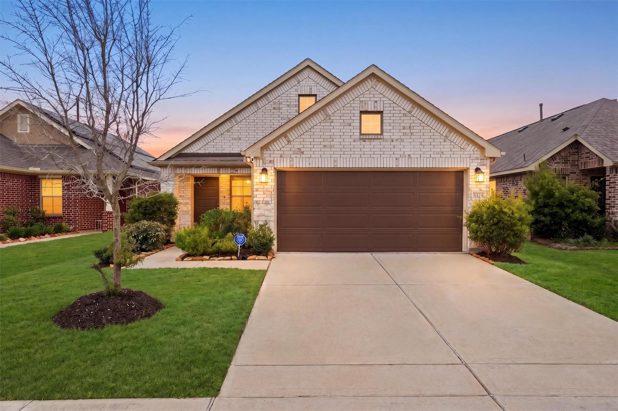 8122 Royal Breeze Drive