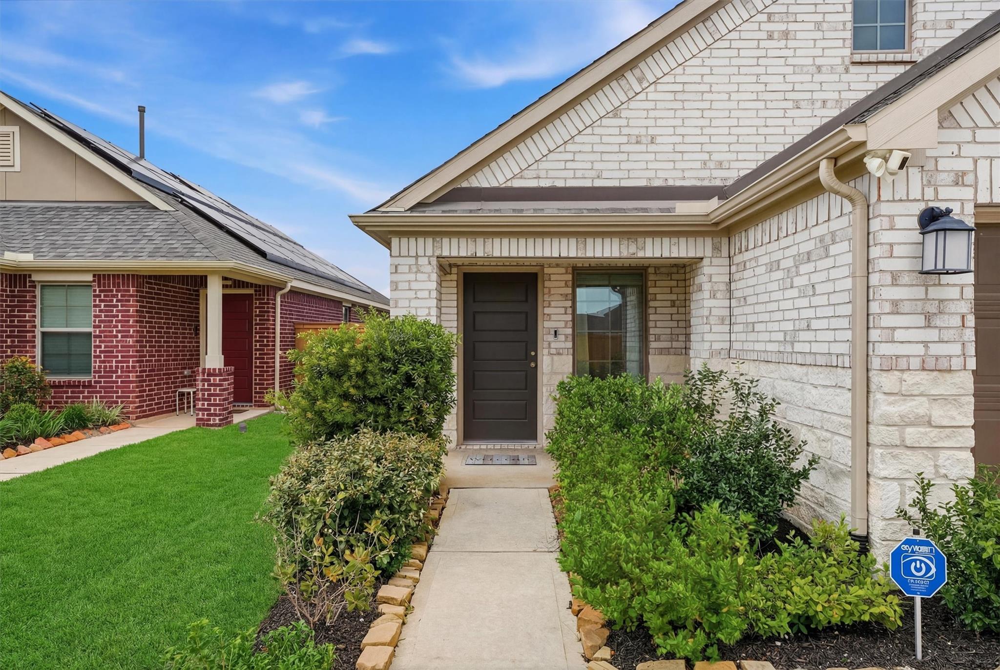 8122 Royal Breeze Drive