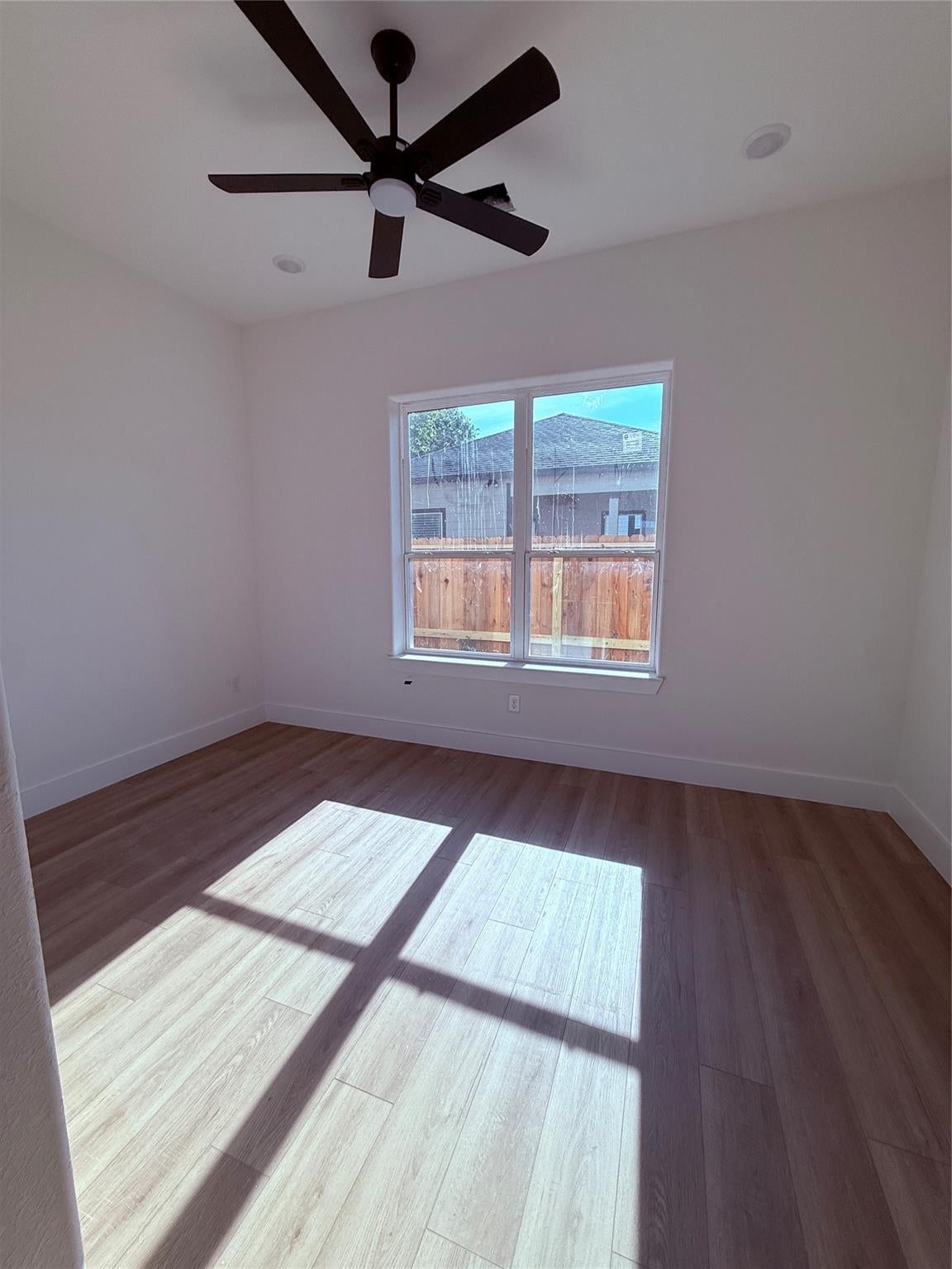 824 Mabel St