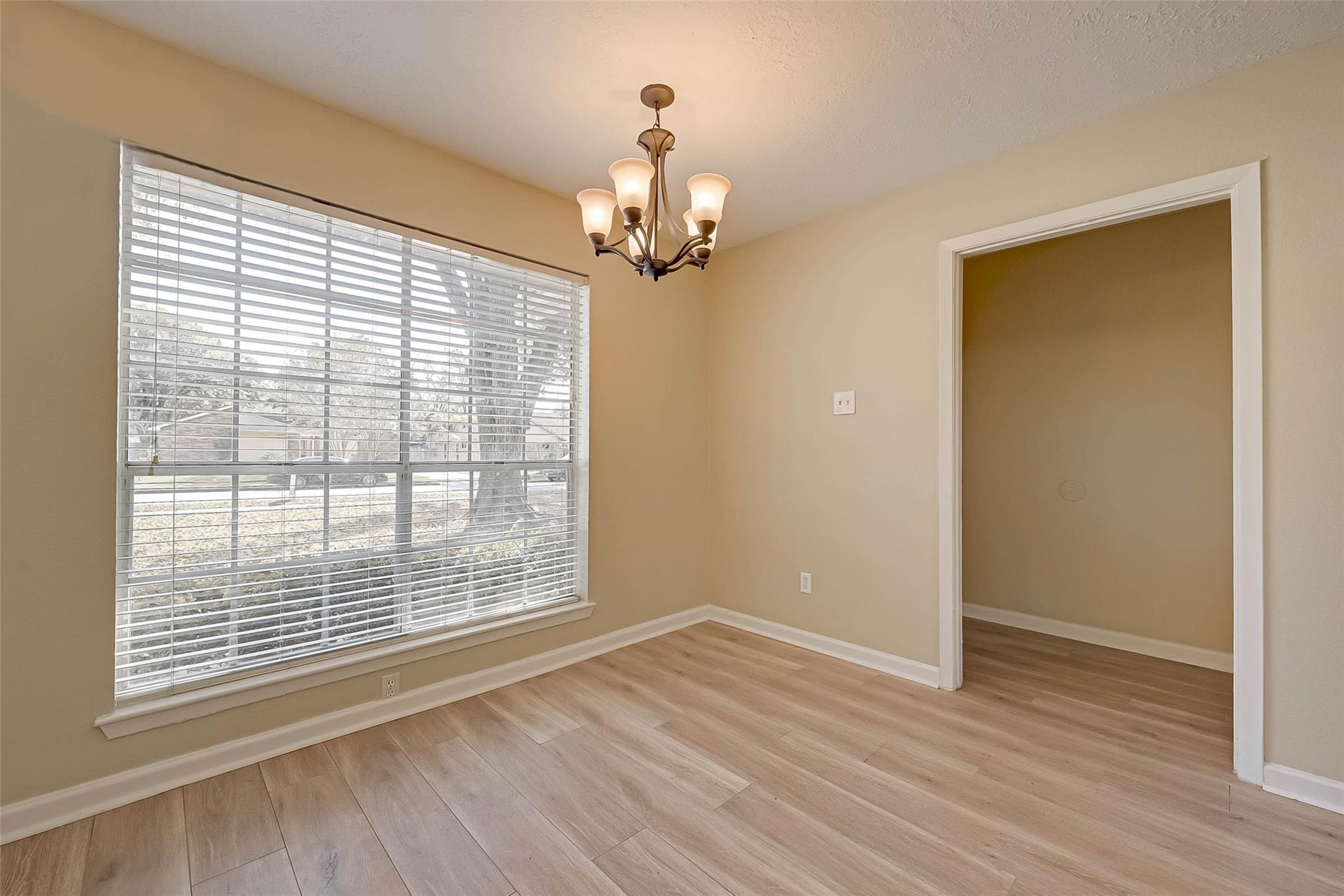 2928 Laurelridge
