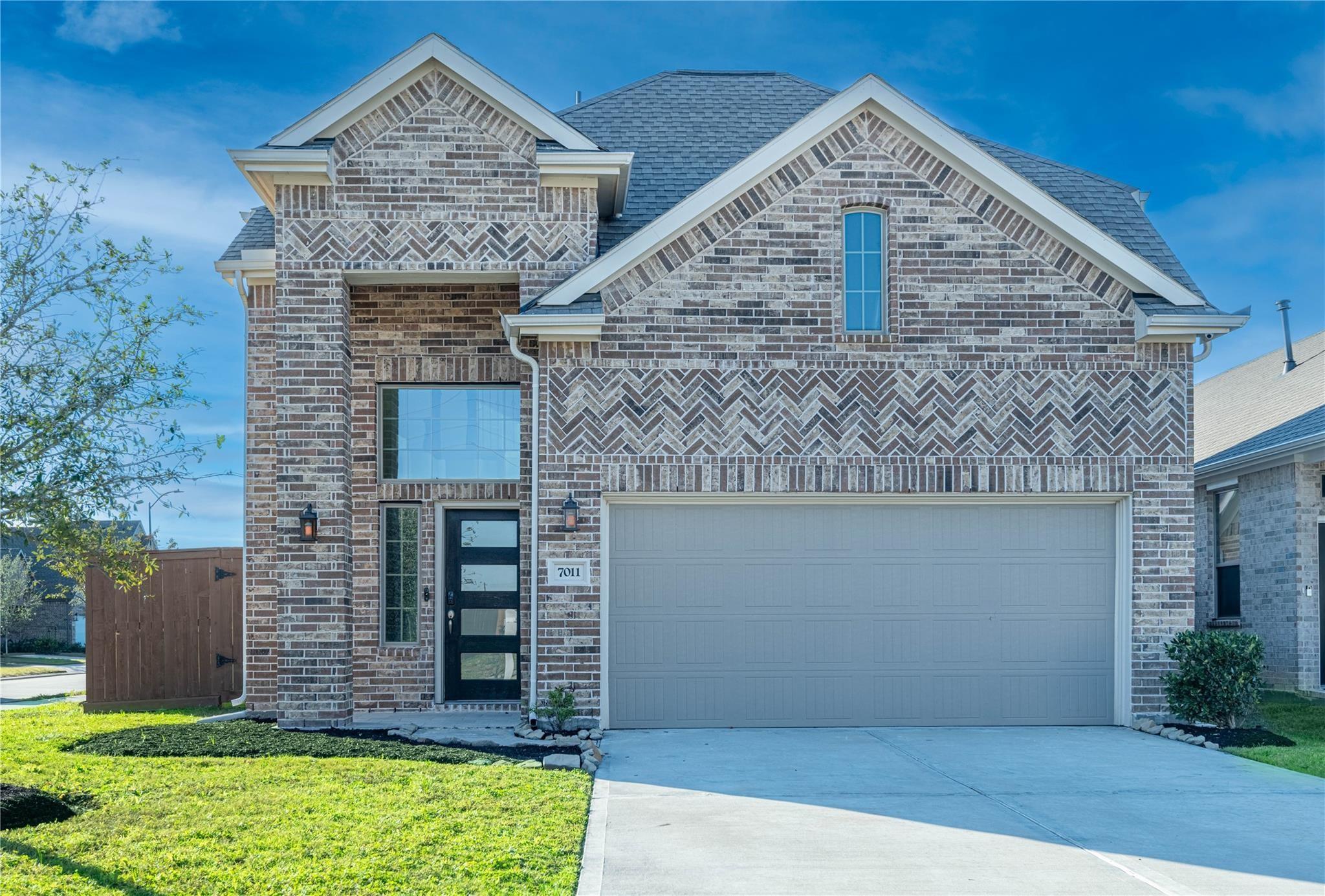 7011 Winterberry Glen Lane