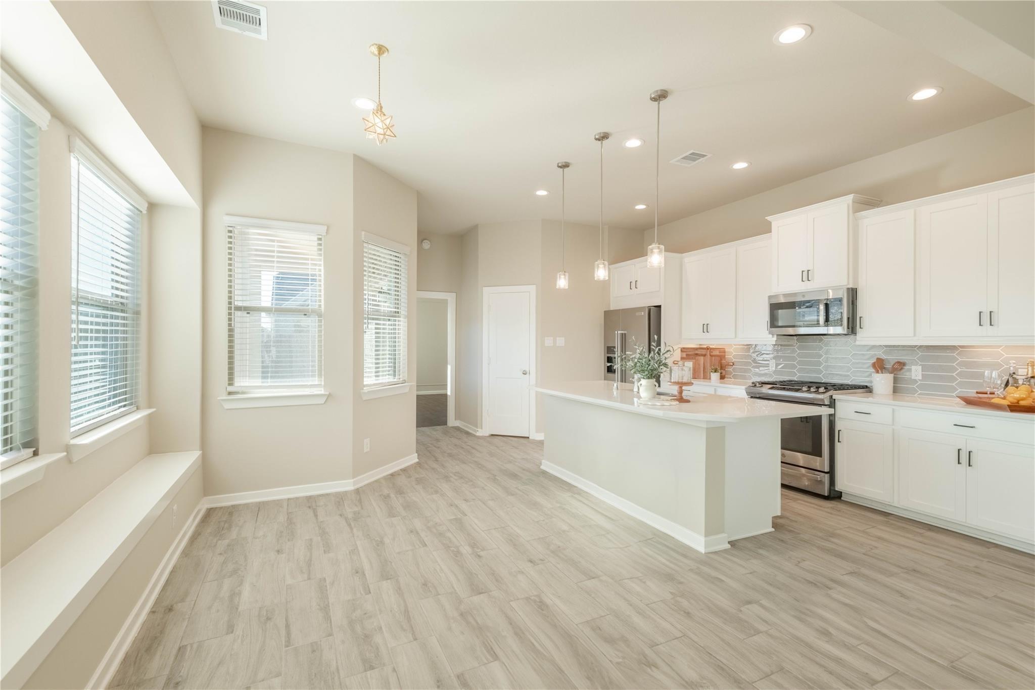 7011 Winterberry Glen Lane