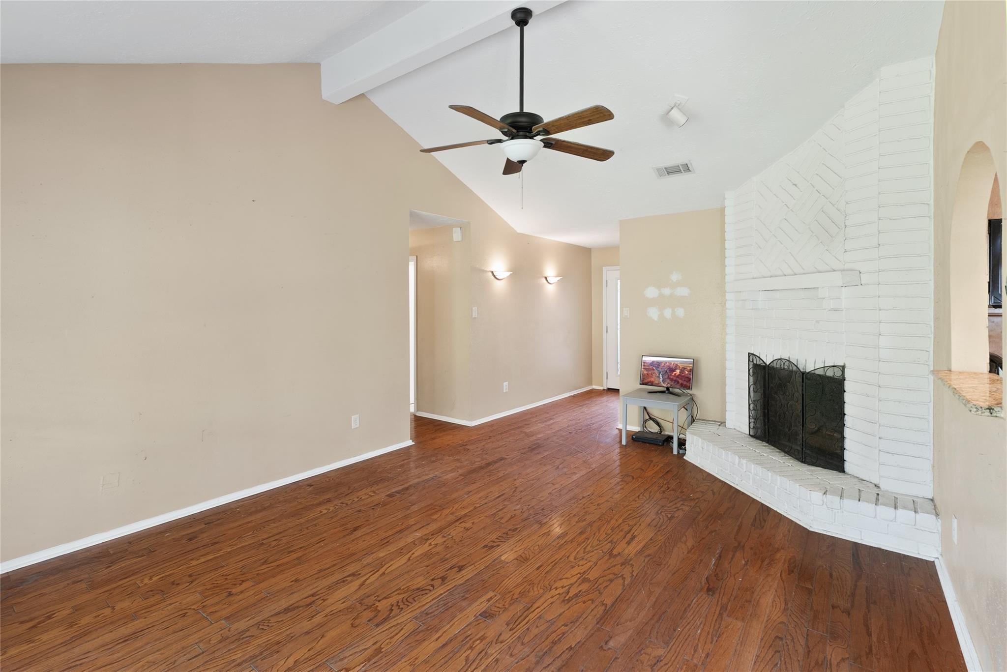 16958 Nicole Lane