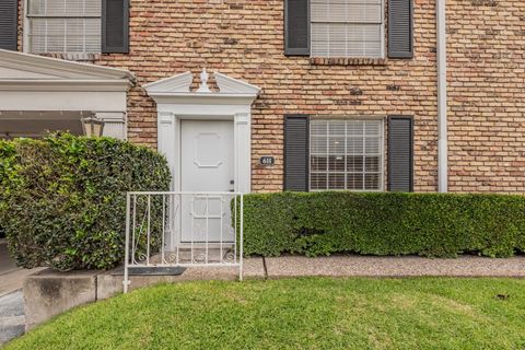 Photo of 2121 Fountain View Drive #6, Houston, TX 77057 (MLS # 6556606) Photo of 2121 Fountain View Drive #6, Houston, TX 77057 (MLS # 6556606)