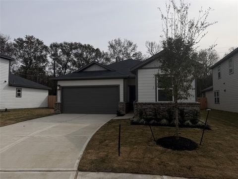 207 Rustic Alder Drive Crosby TX 77532