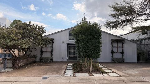 Photo of 5911 Winsome Lane #B, Houston, TX 77057 (MLS # 33037321)