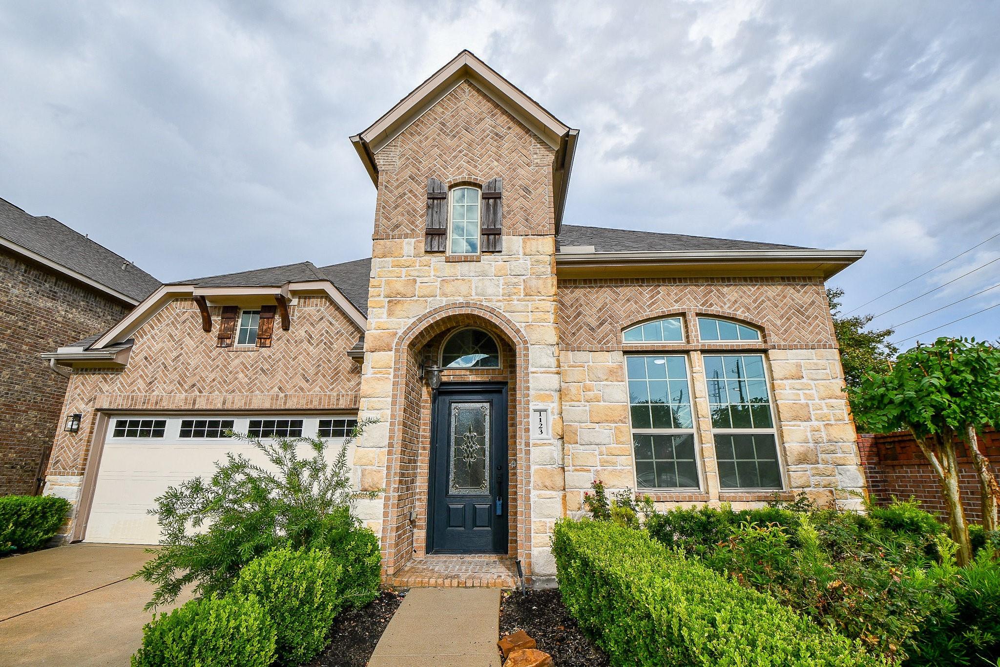 1123 Penny Worth Drive