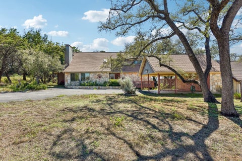 Photo of 15 Country Lane, Woodcreek, TX 78676 (MLS # 81248874)