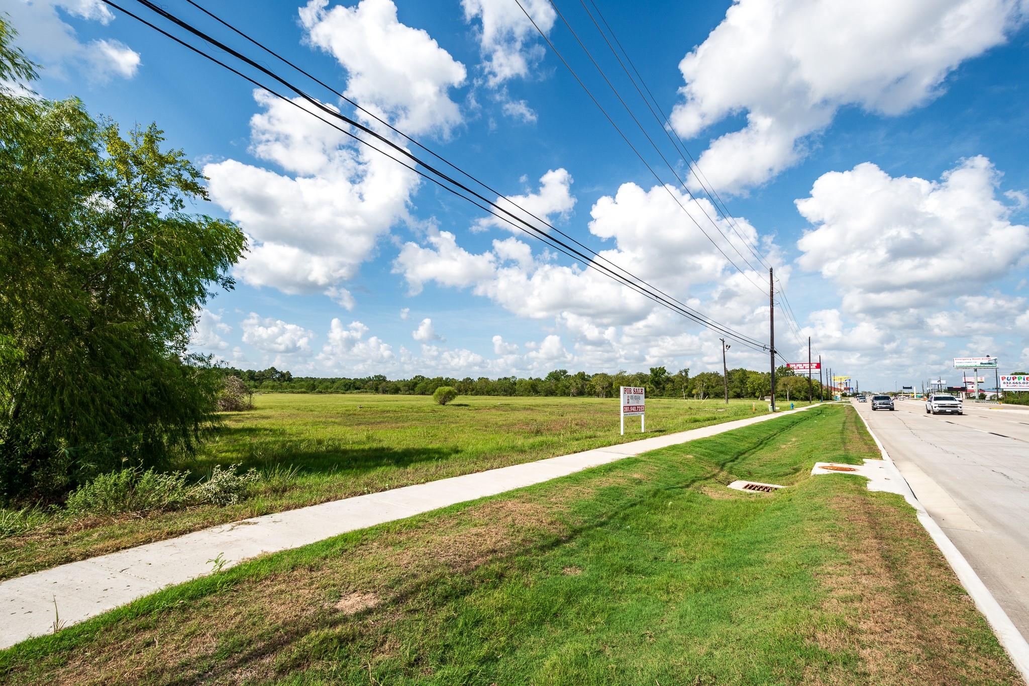 2324 Fm 1960 Road E
