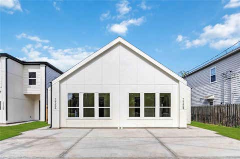 Photo of 7926 Jester Street #A-D, Houston, TX 77051 (MLS # 46554073)