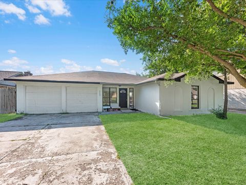 Photo of 223 Kirkaldy Drive, Houston, TX 77015 (MLS # 85703925)