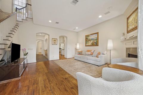 Tiny photo for 2207 Dunraven Lane, Houston, TX 77019 (MLS # 88773972)