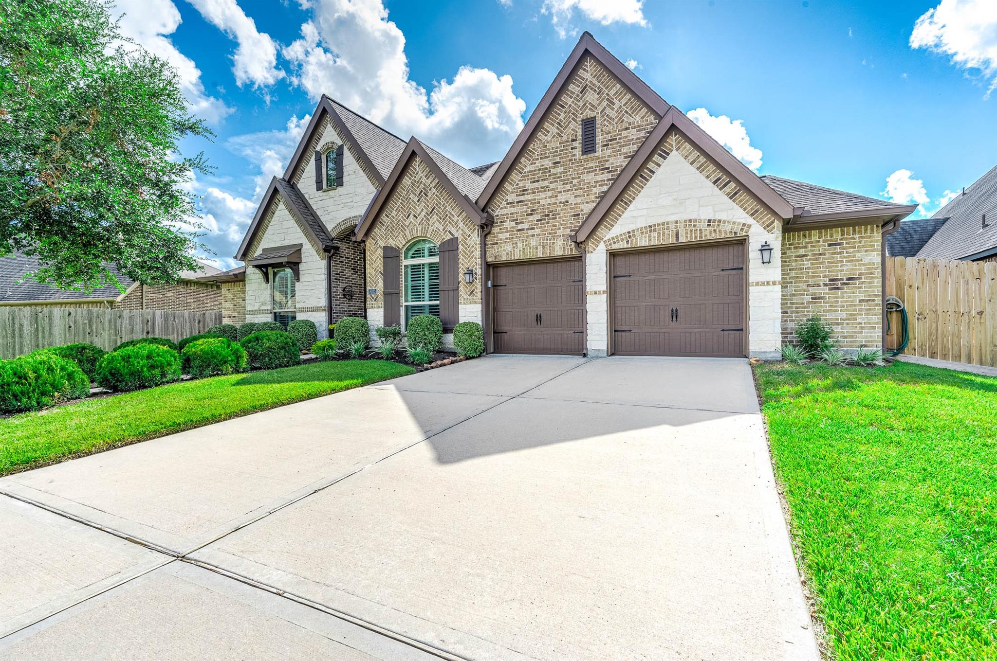 3205 Tamara Creek Lane