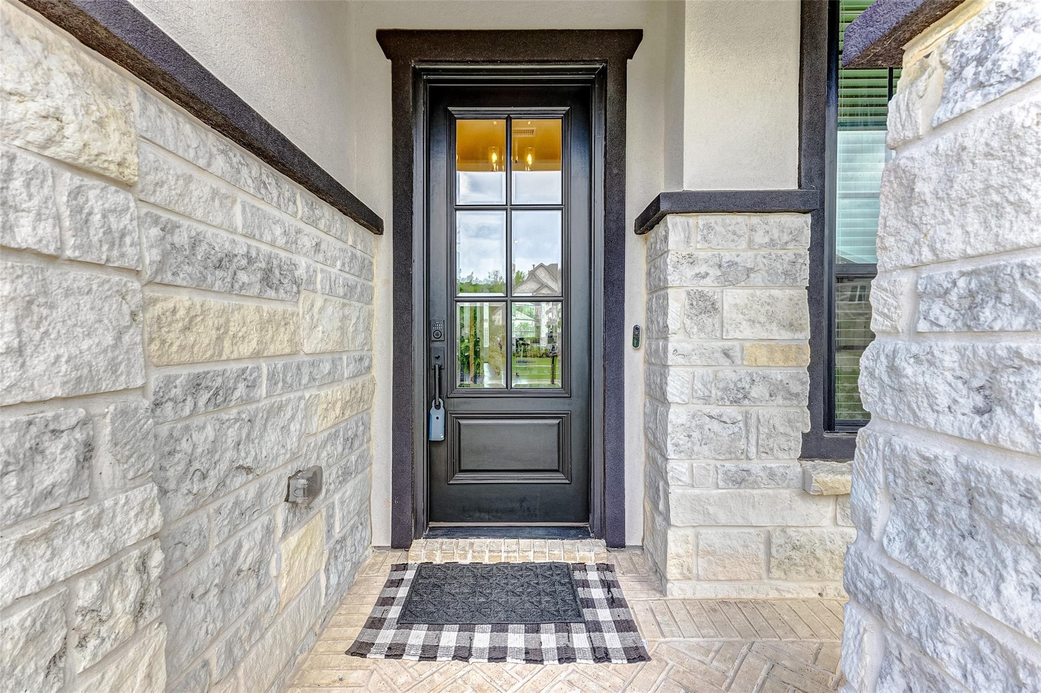 5318 Streamside Trail