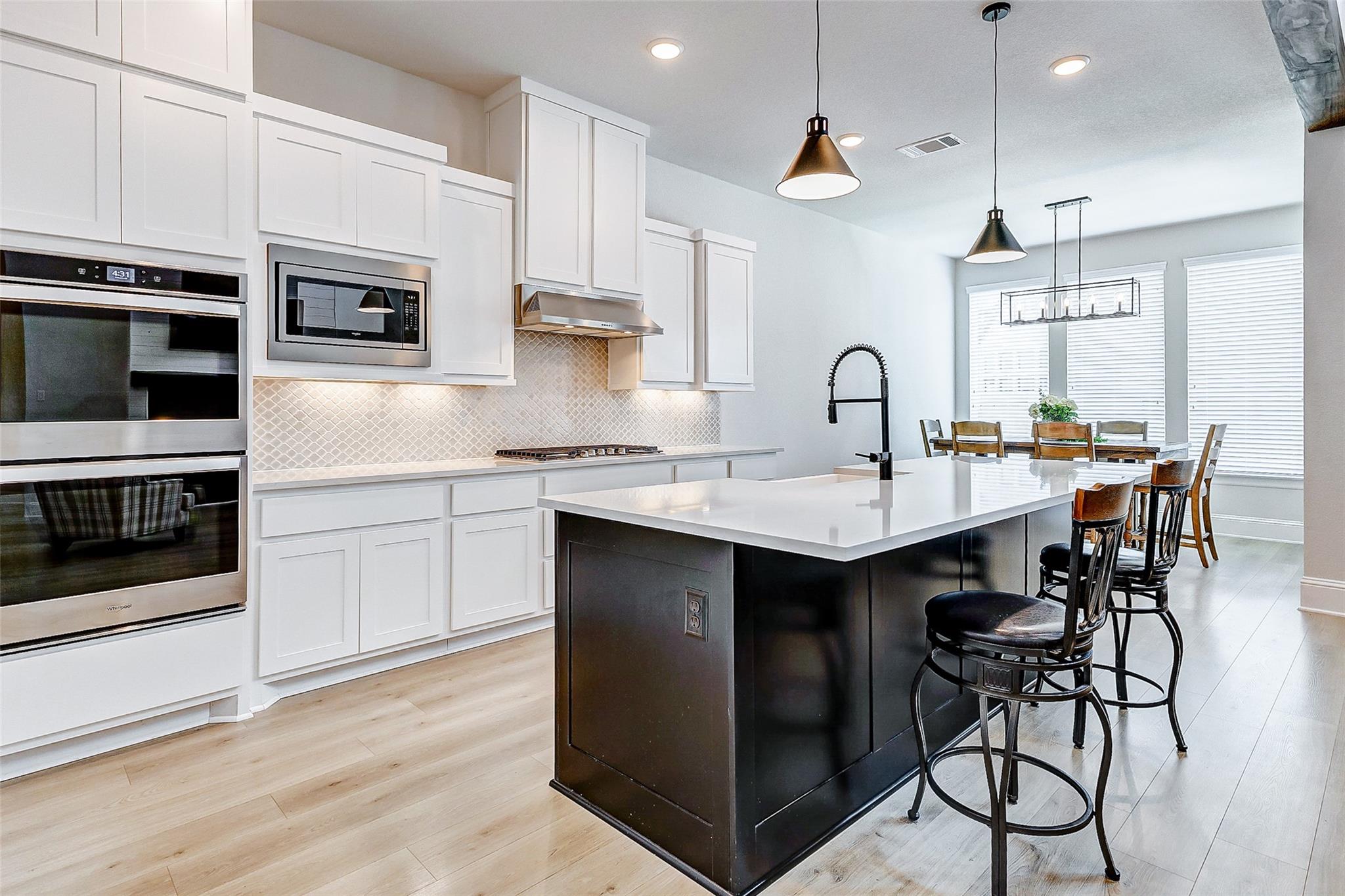 5318 Streamside Trail