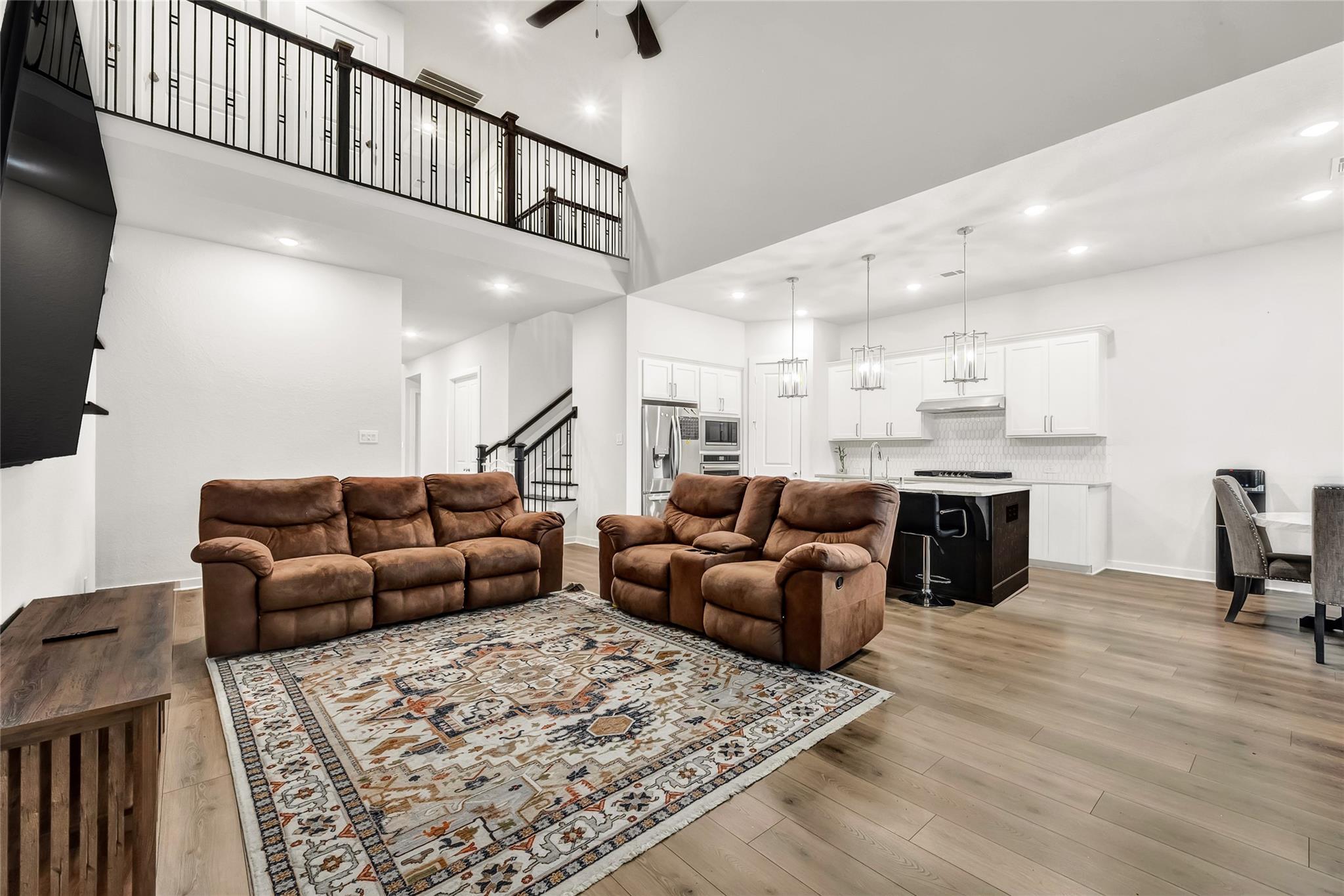 24918 Hibiscus Garden Way