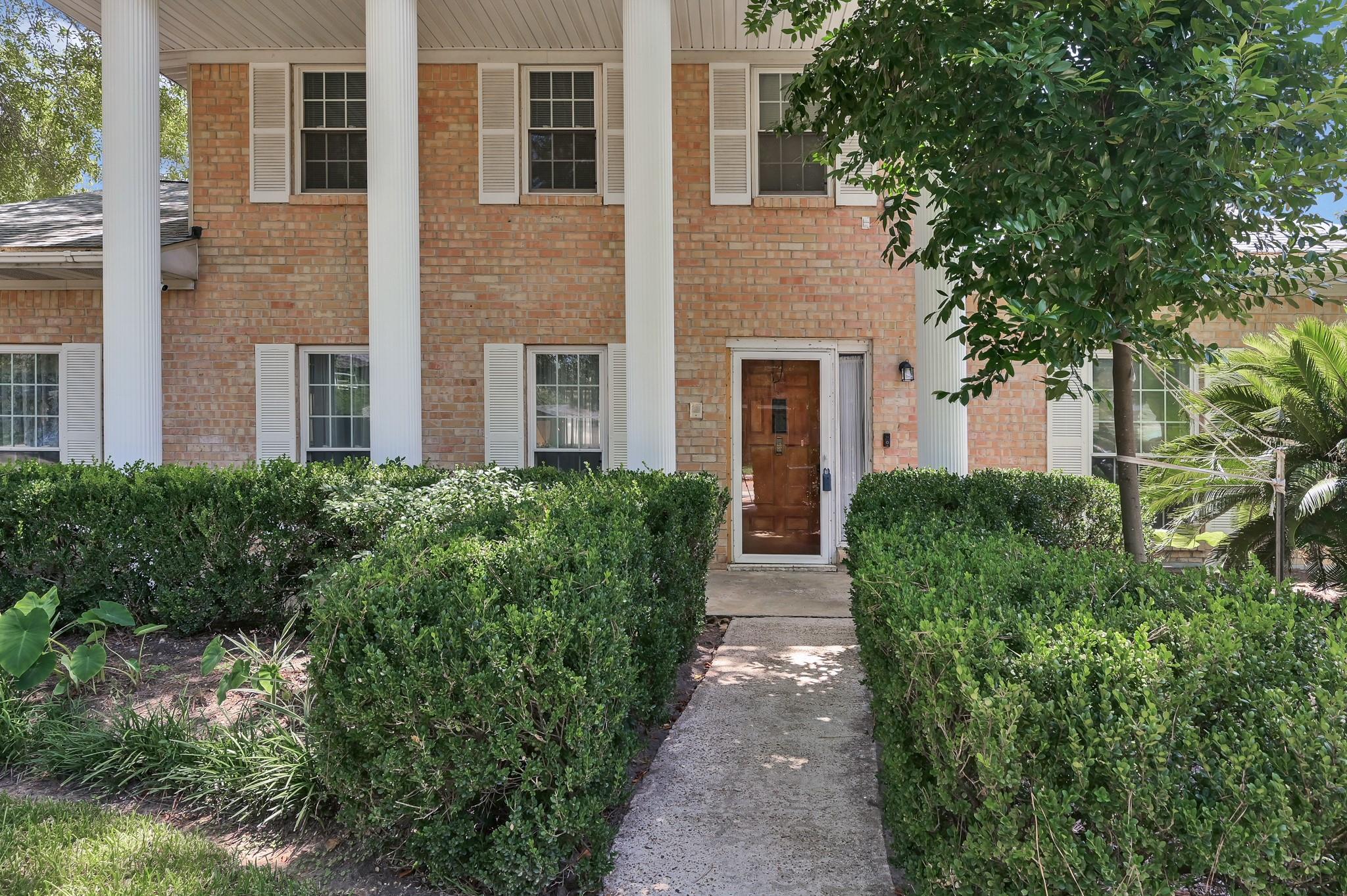 25606 Pecan Valley Circle