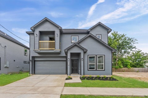 Photo of 815 E 33rd Street, Houston, TX 77022 (MLS # 44508387)