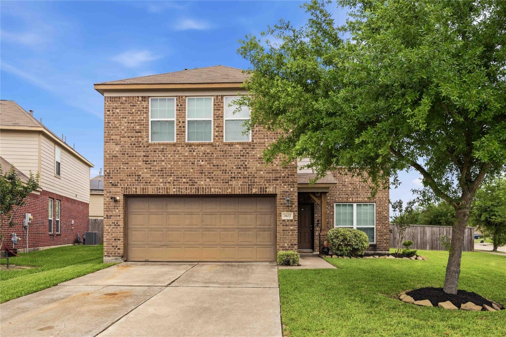 Photo of 2602 Fawn Mountain Drive, Fresno, TX 77545 (MLS # 96307000)