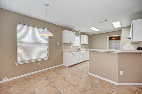 Tiny photo for 2807 Burgess Hill Court, Pearland, TX 77584 (MLS # 7934037)