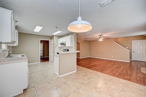 Tiny photo for 2807 Burgess Hill Court, Pearland, TX 77584 (MLS # 7934037)