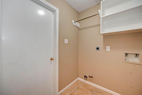 Tiny photo for 2807 Burgess Hill Court, Pearland, TX 77584 (MLS # 7934037)