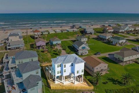 Photo of 622 Crane Court, Surfside Beach, TX 77541 (MLS # 66196219)