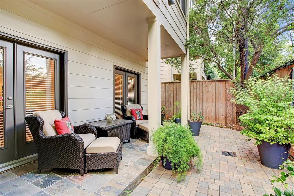 Photo of 6618 Wanita Place, Houston, TX 77007 (MLS # 45691963)