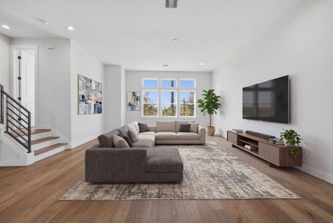 Photo of 332 Eastwood Street, Houston, TX 77011 (MLS # 35383693)