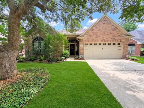 Photo of 6226 Kingwood Glen Drive, Humble, TX 77346 (MLS # 24415009)