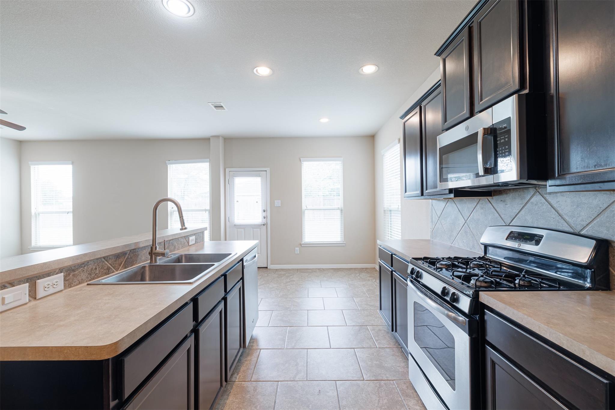 25322 Saddlebrook Ranch Drive