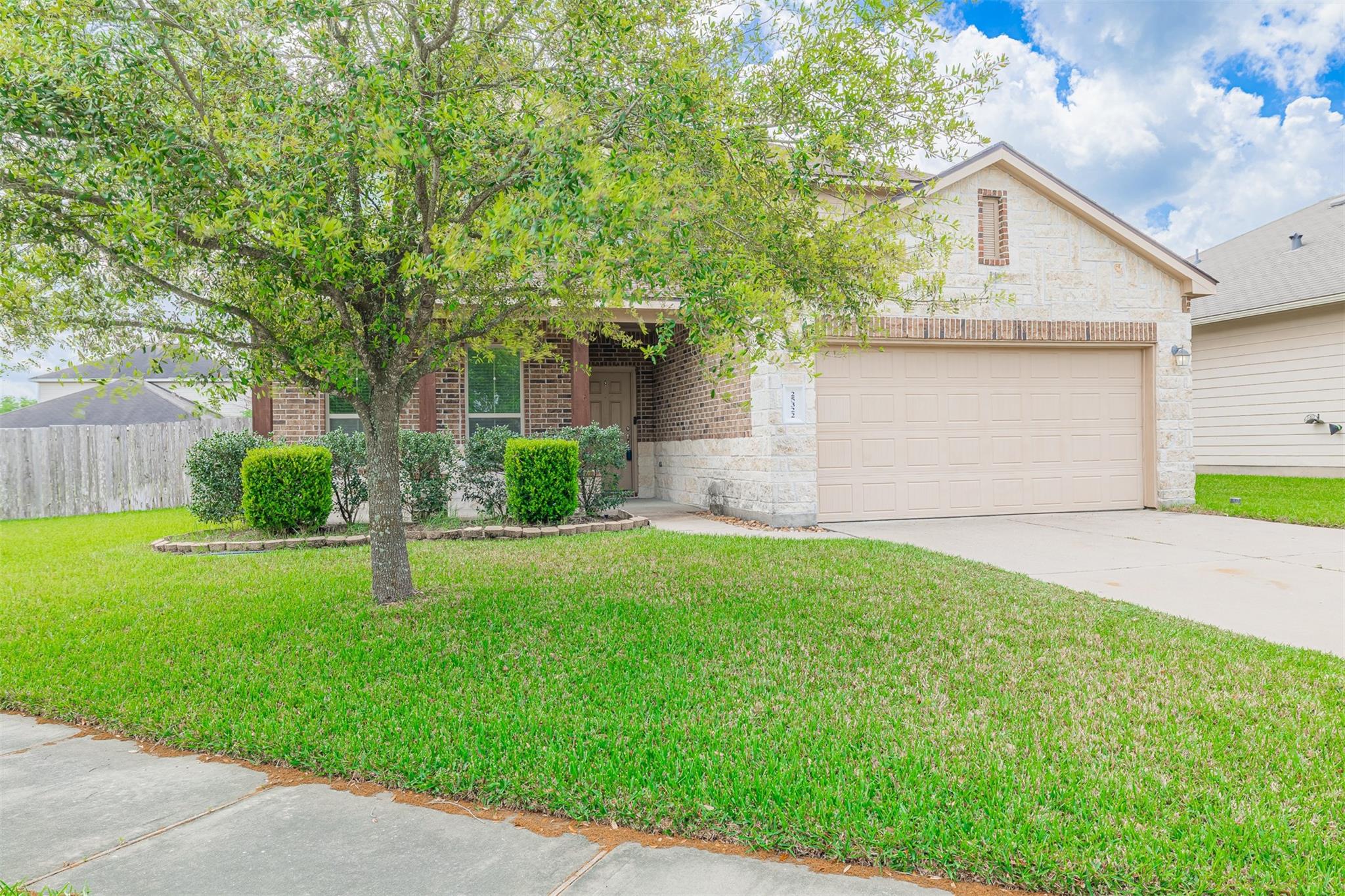 25322 Saddlebrook Ranch Drive