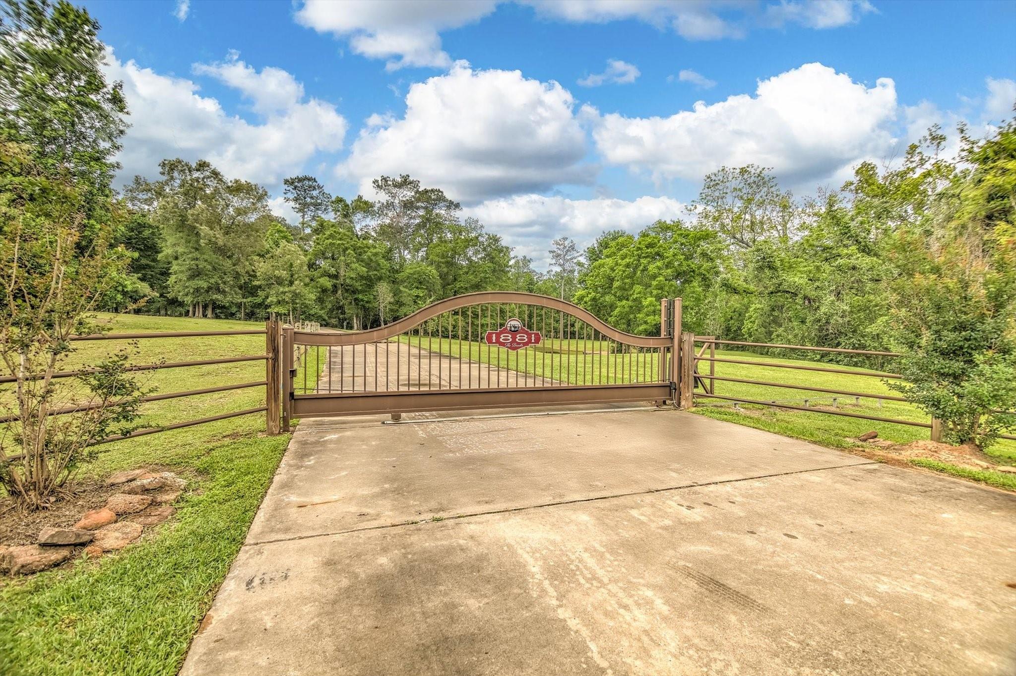 Dayton, Texas, 77535, United States, 3 Bedrooms Bedrooms, ,4 BathroomsBathrooms,Residential,Active,2042153
