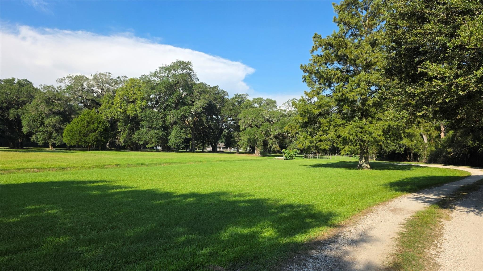 14778 Fm 1406 Winnie, Tx 77665