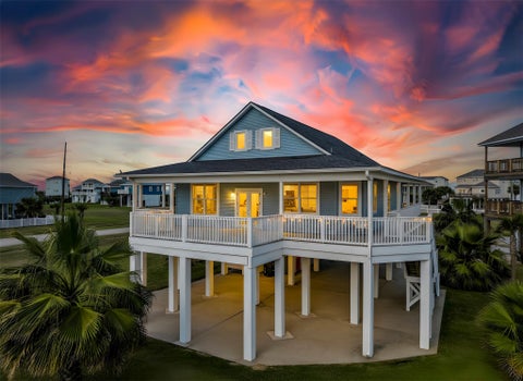 Photo of 3910 Palmdale Court, Galveston, TX 77554 (MLS # 98839063)