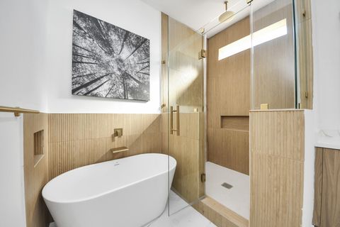 1216 E 34th Street A Houston TX 77022