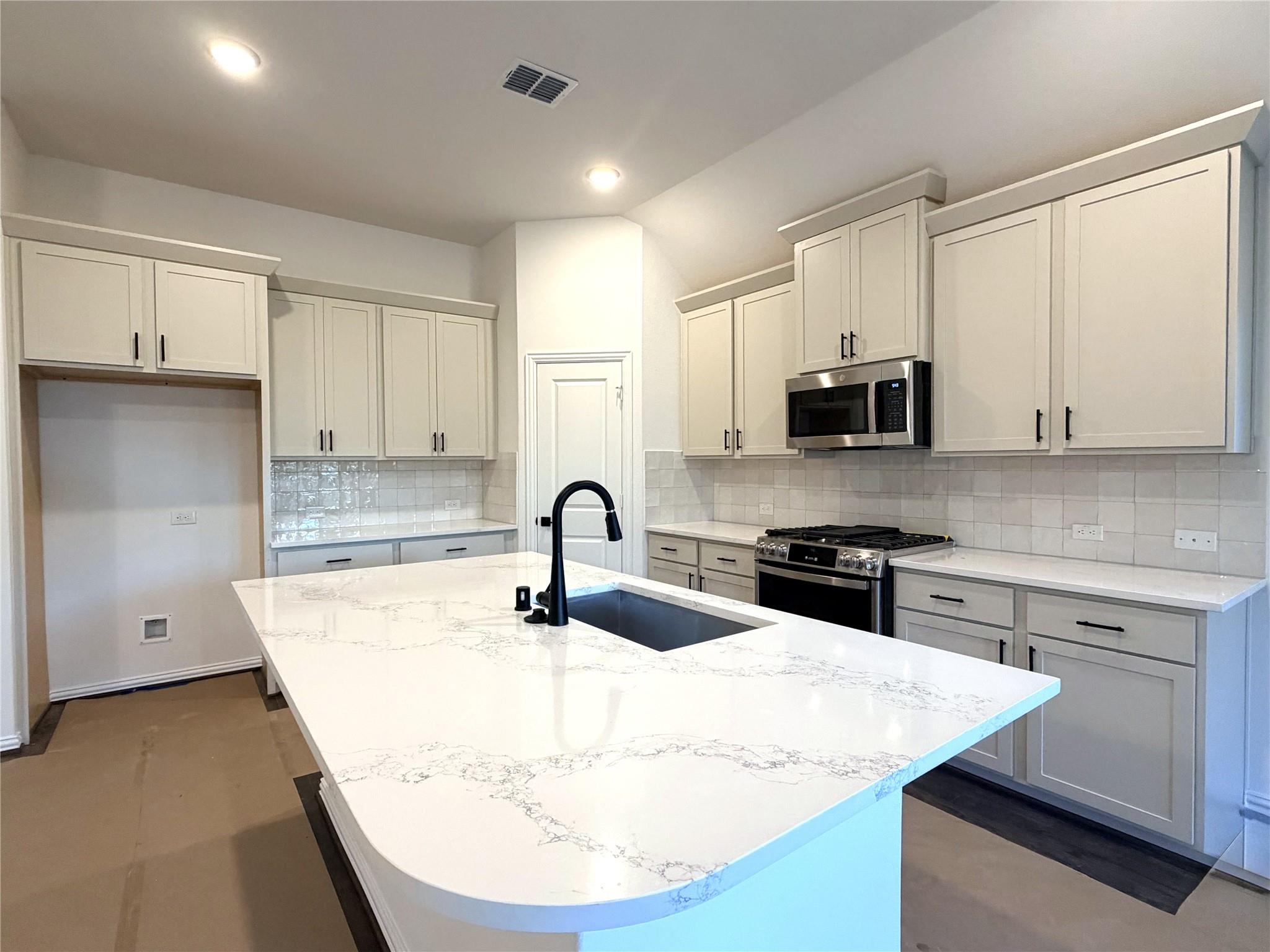 3009 Pasture Lane