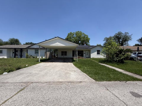 Photo of 3326 Cliffmarshall Street, Houston, TX 77088 (MLS # 9787068)