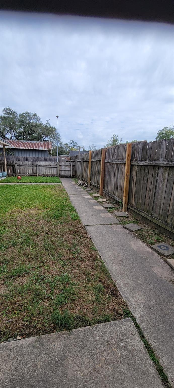 502 Sammon Drive 2