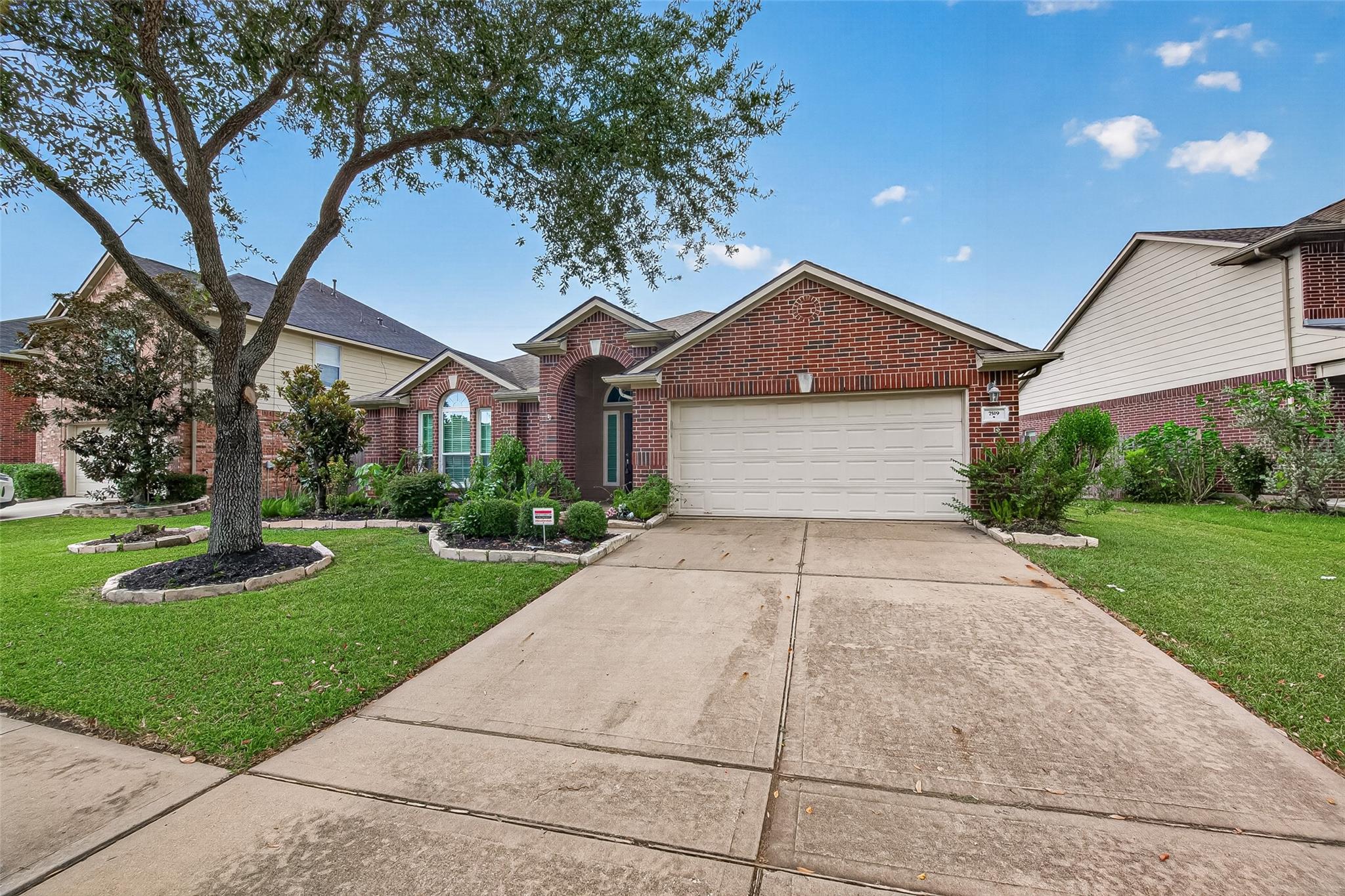 7519 Trail Hollow