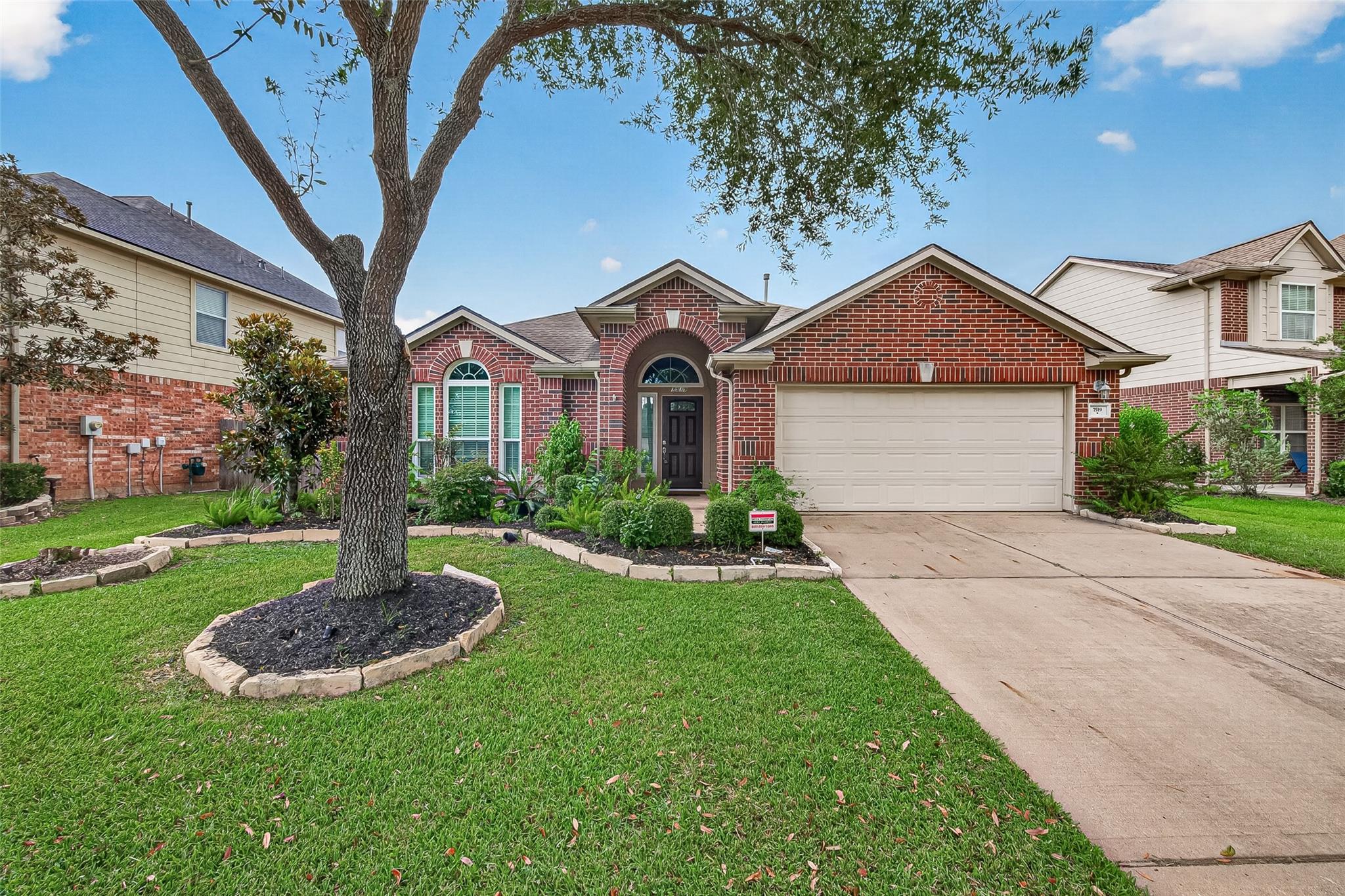 7519 Trail Hollow