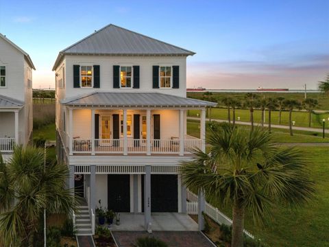 2646 E Seaside Drive Galveston TX 77550