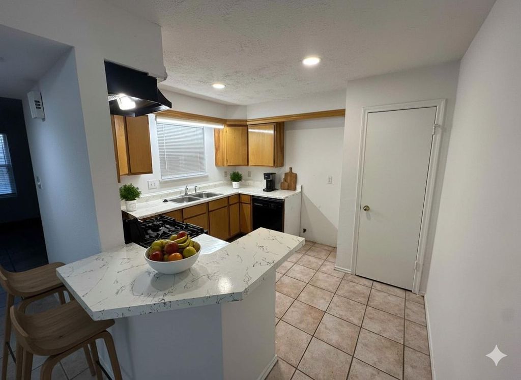 Photo of 9303 Kingsflower Circle, Houston, TX 77075 (MLS # 22752788)