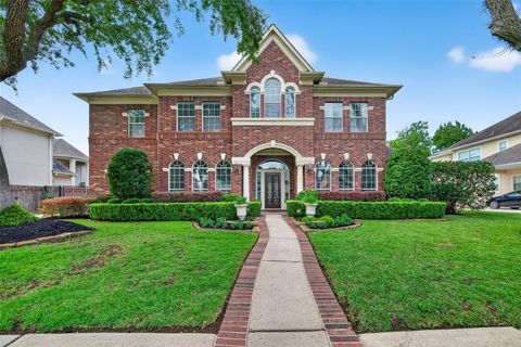Photo of 15 Stonecliff Circle, Sugar Land, TX 77479 (MLS # 84021181)