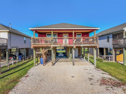 Photo of 414 Thunder Road, Surfside Beach, TX 77541 (MLS # 84549003)